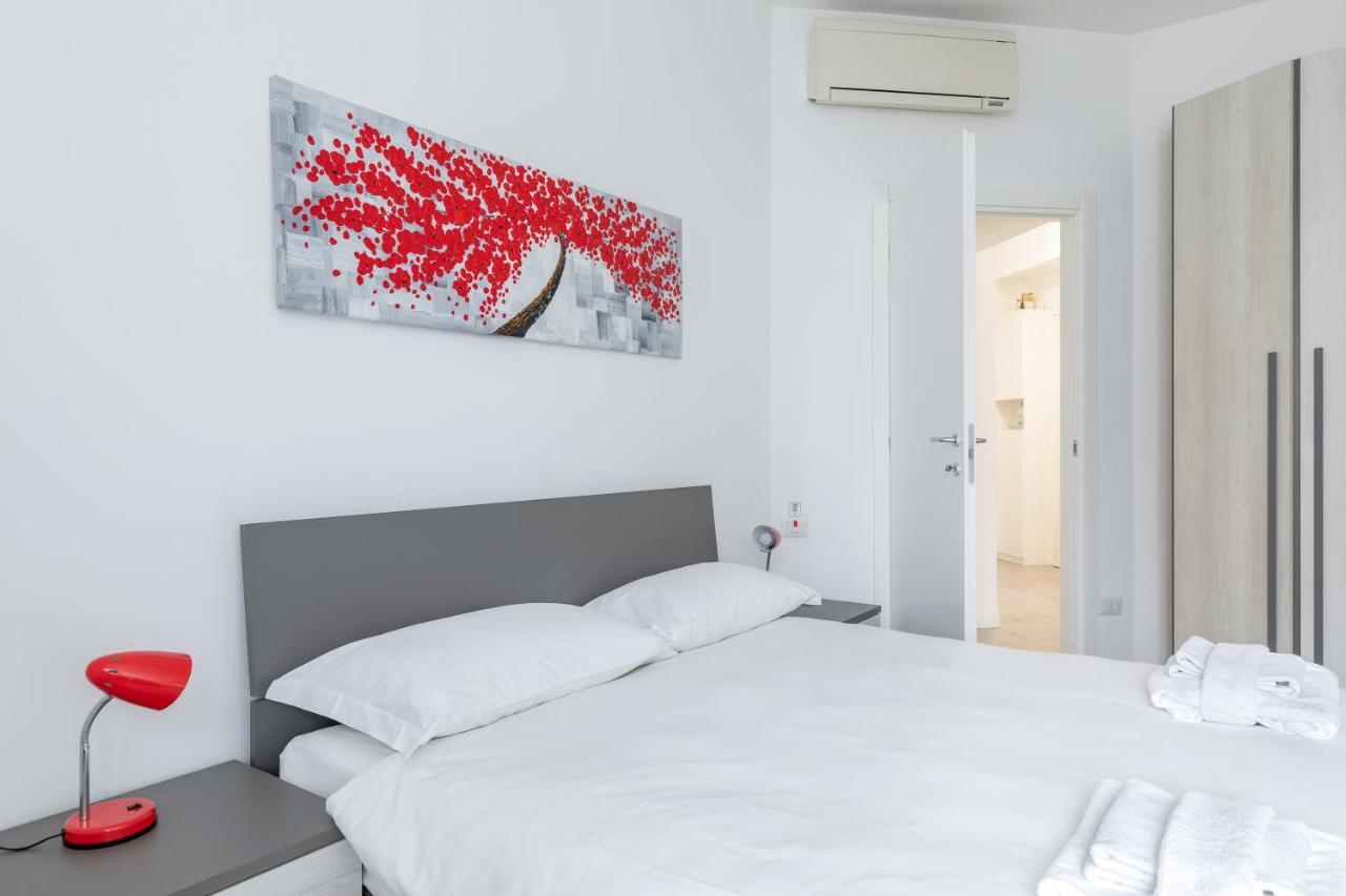 Piazza De Angeli M1 Comfortable Flat With Balcony Mailand Exterior foto