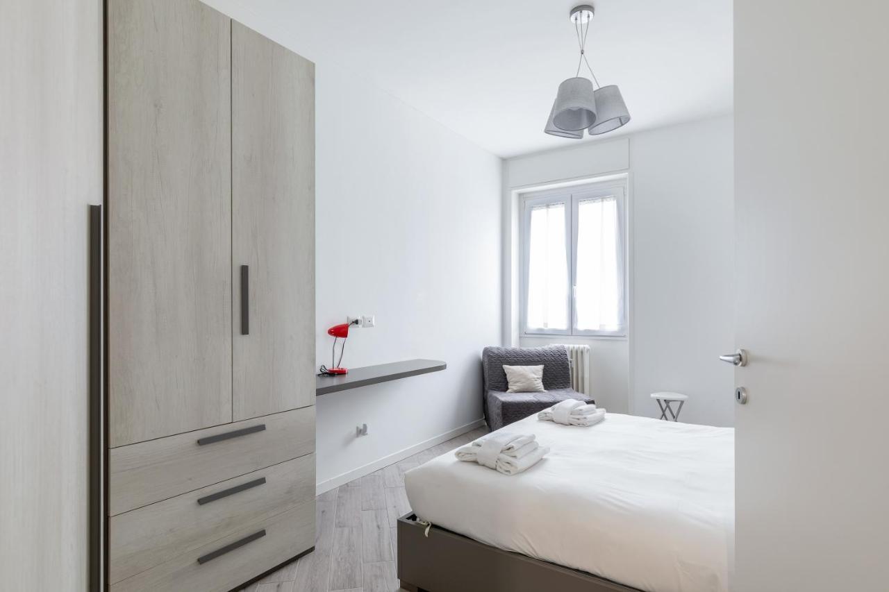 Piazza De Angeli M1 Comfortable Flat With Balcony Mailand Exterior foto