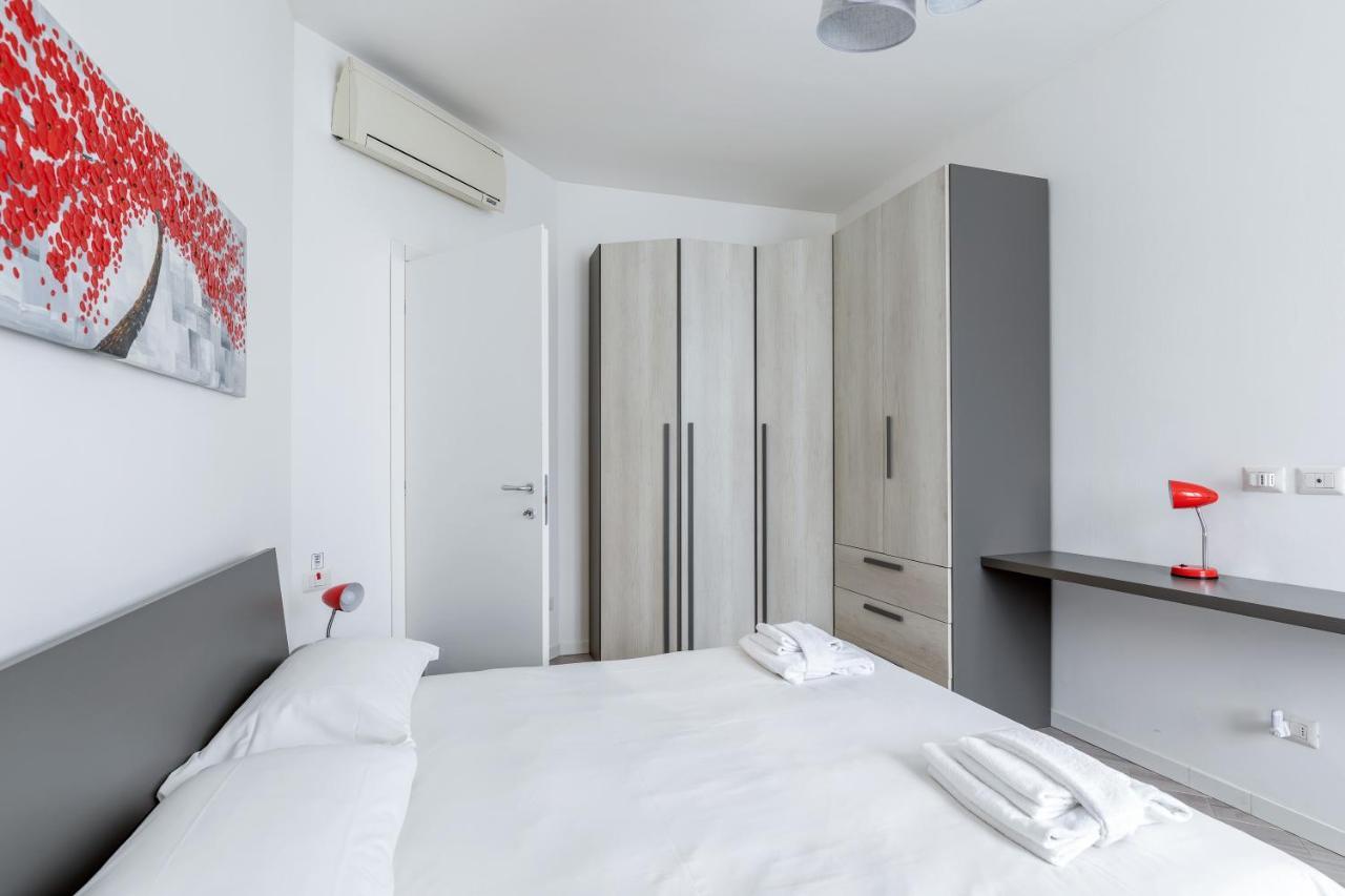 Piazza De Angeli M1 Comfortable Flat With Balcony Mailand Exterior foto